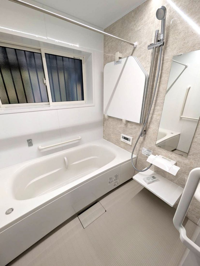 【バス】Panasonic「オフローラ」